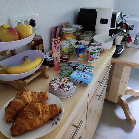 Apartmaji Mojca بوينج المظهر الخارجي الصورة