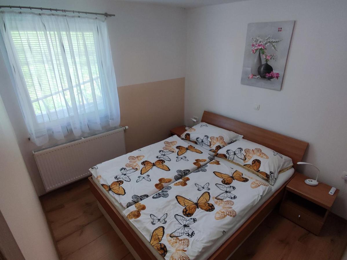 Apartmaji Mojca بوينج المظهر الخارجي الصورة