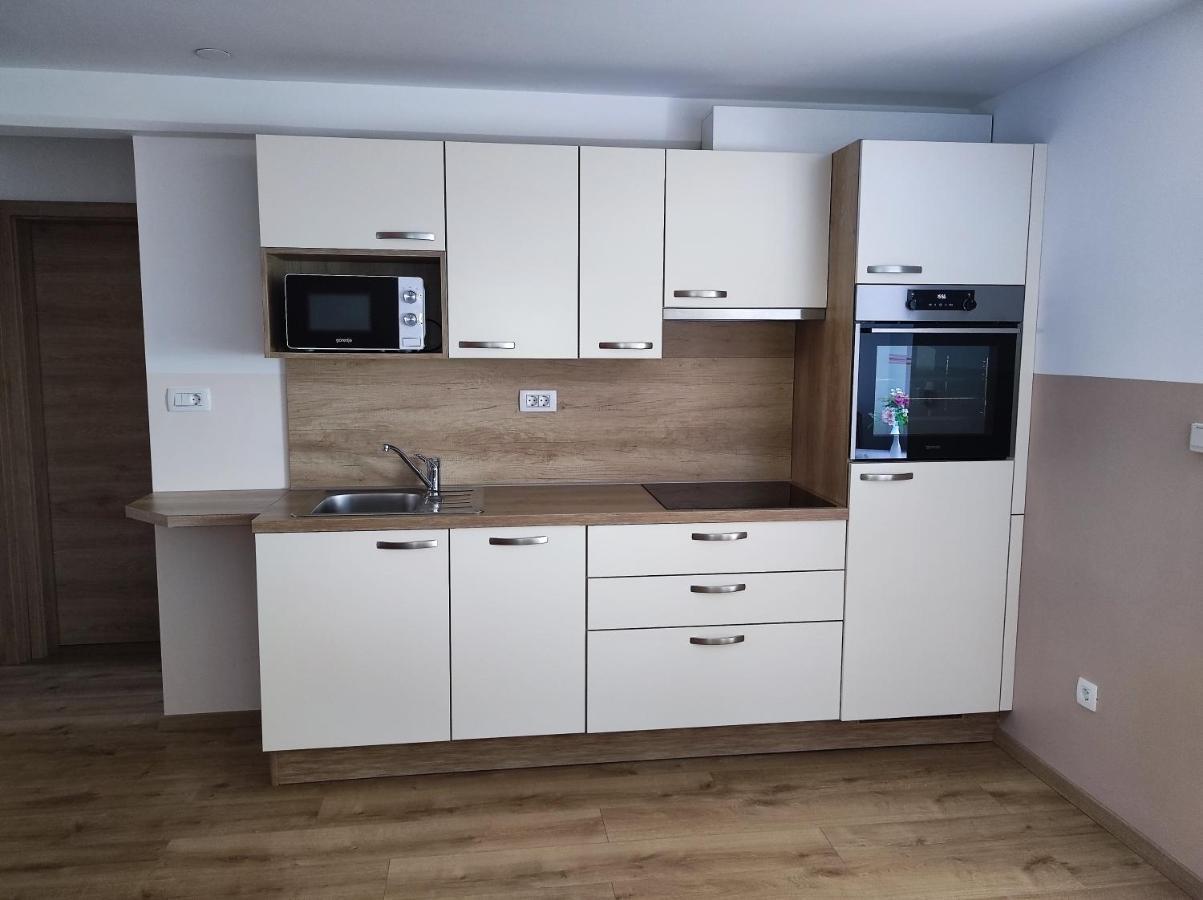 Apartmaji Mojca بوينج المظهر الخارجي الصورة