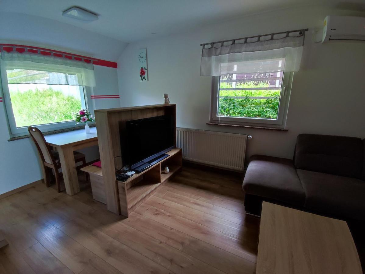 Apartmaji Mojca بوينج المظهر الخارجي الصورة
